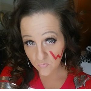 Meet your Posher, Danelle